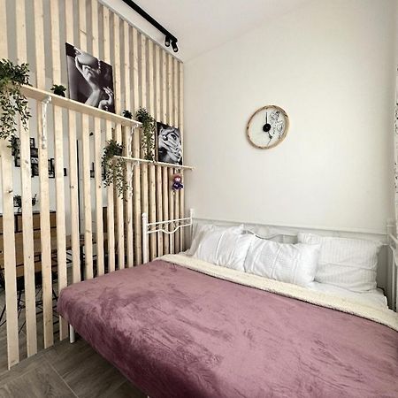 Studio Apartment, 5 Minutes To The Beach Bar Bagian luar foto