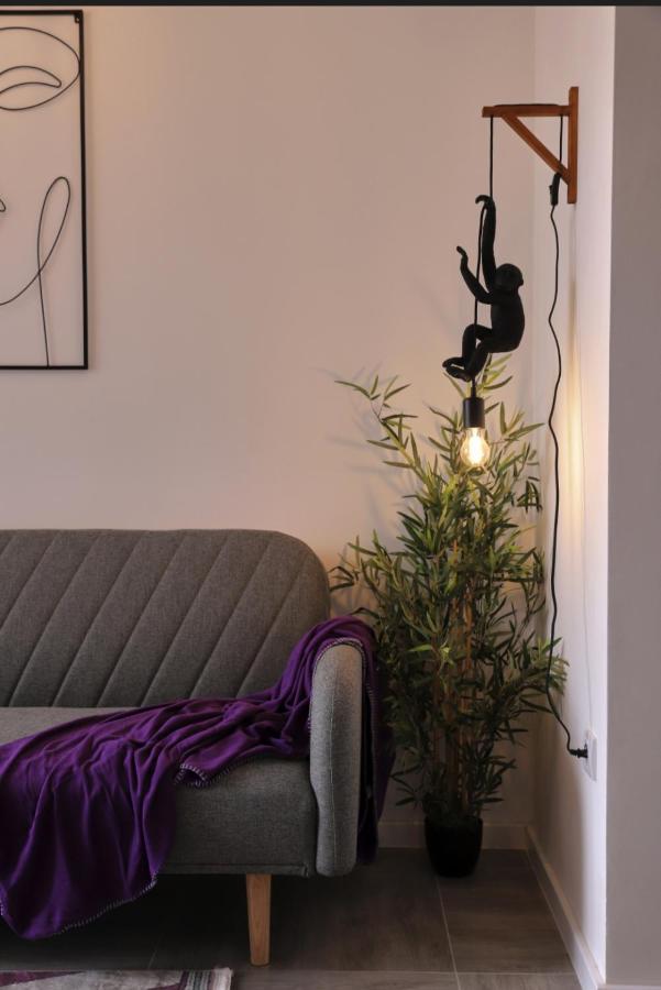 Studio Apartment, 5 Minutes To The Beach Bar Bagian luar foto